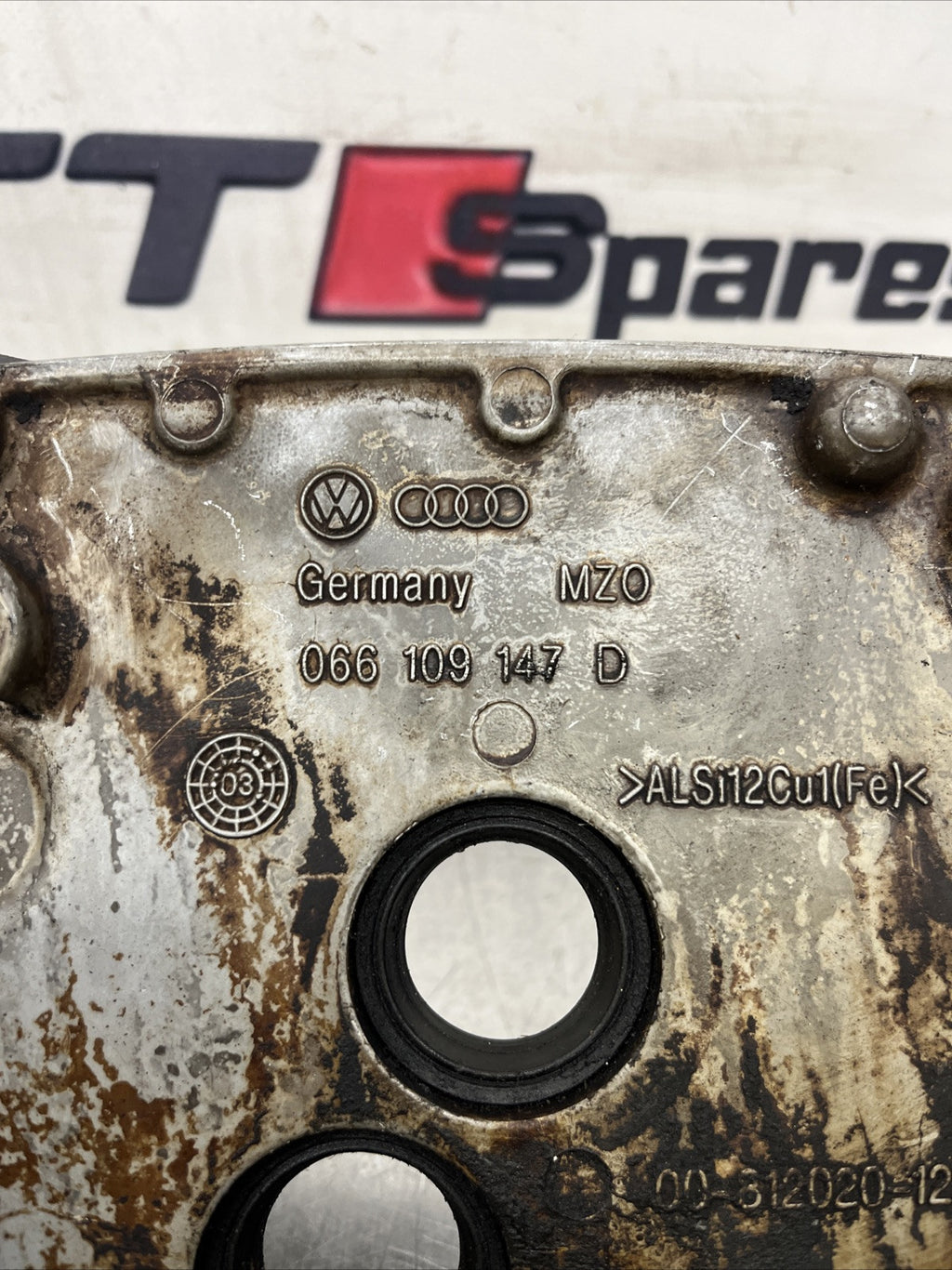 PORSCHE VOLKSWAGEN AUDI 3.2 PETROL TIMING CHAIN UPPER COVER 066109147D