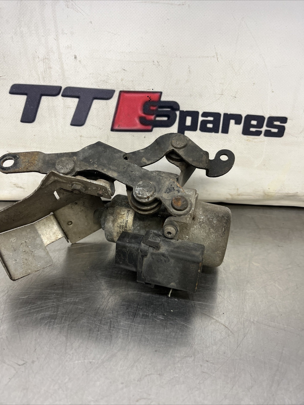 AUDI TT MK1 V6 3.2 BRAKE ASSIST VACUUM PUMP 1J0612181B 1J0 612 181B