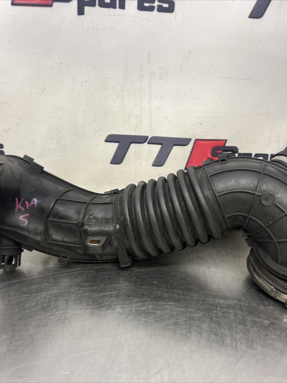 28130-2W300 2012 KIA SORENTO XM MK2 2.2 DIESEL AIR INTAKE PIPE HOSE 