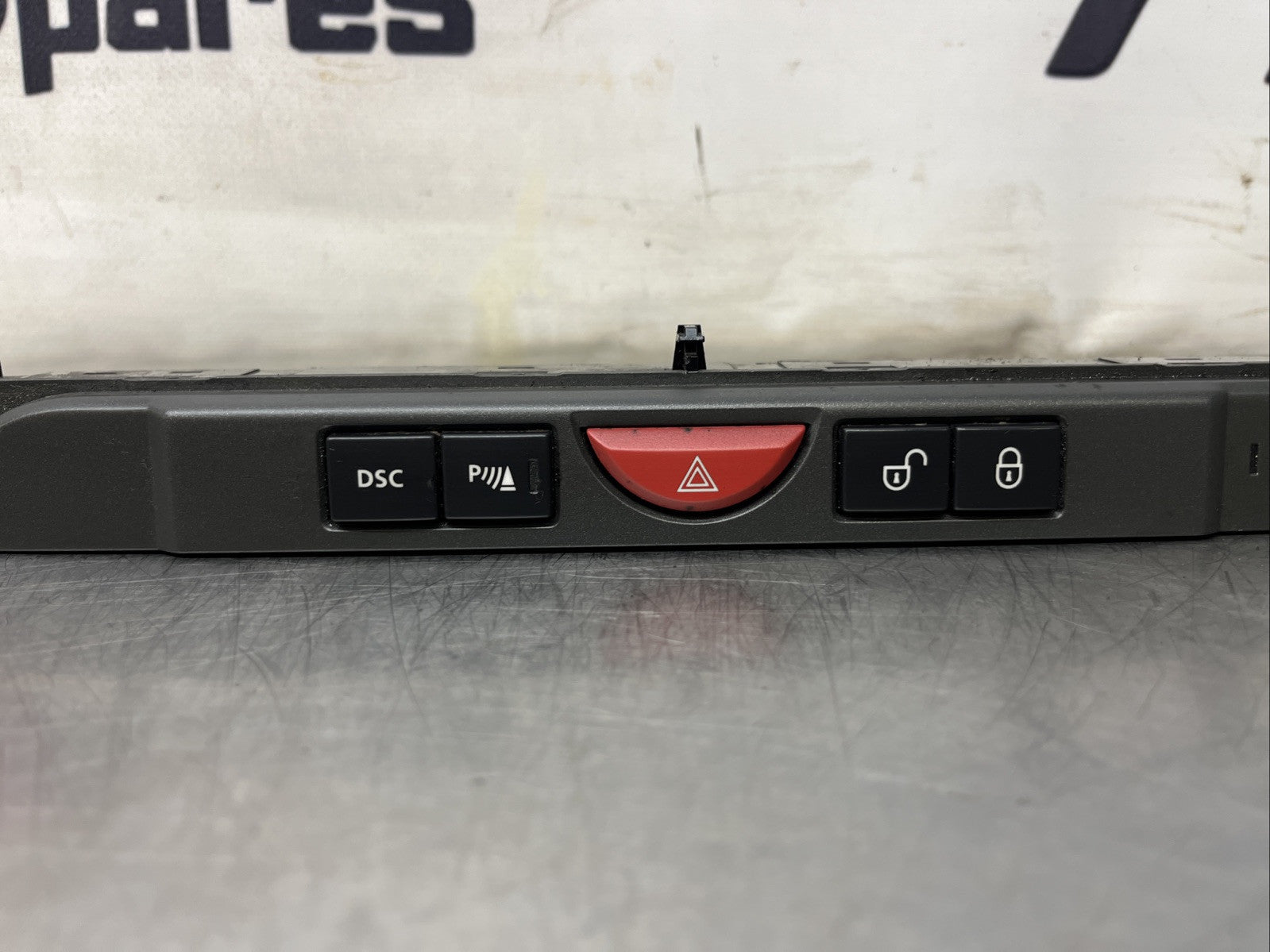 2006 LAND ROVER DISCOVERY 3 HAZARD  SWITCH PANEL YUL500400WUX