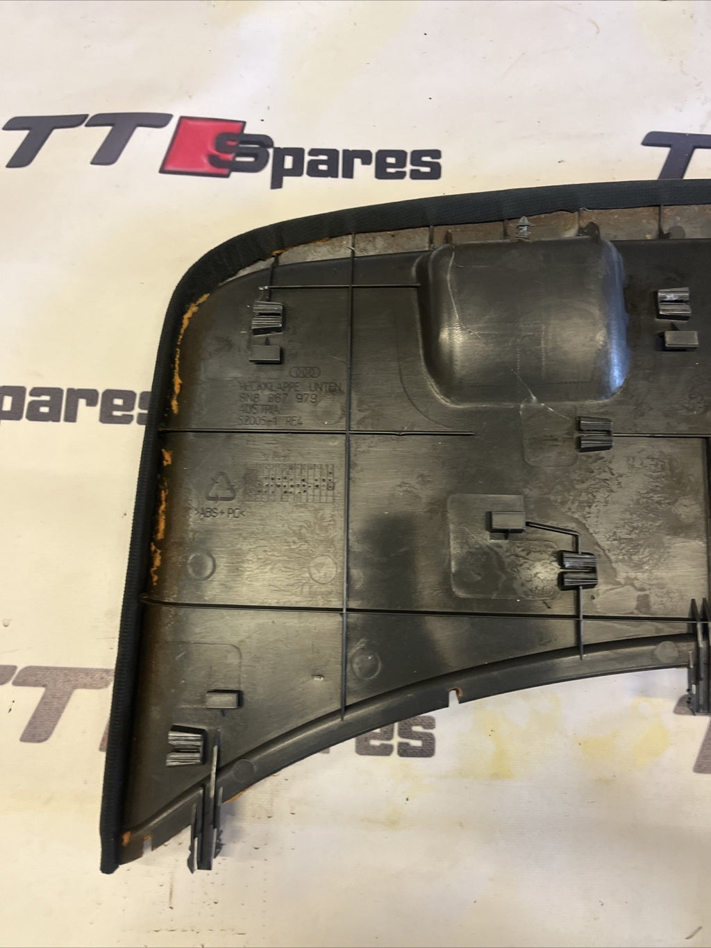 Audi TT 8N Mk1 Coupe Tailgate Lower Trim Black 8N8867979