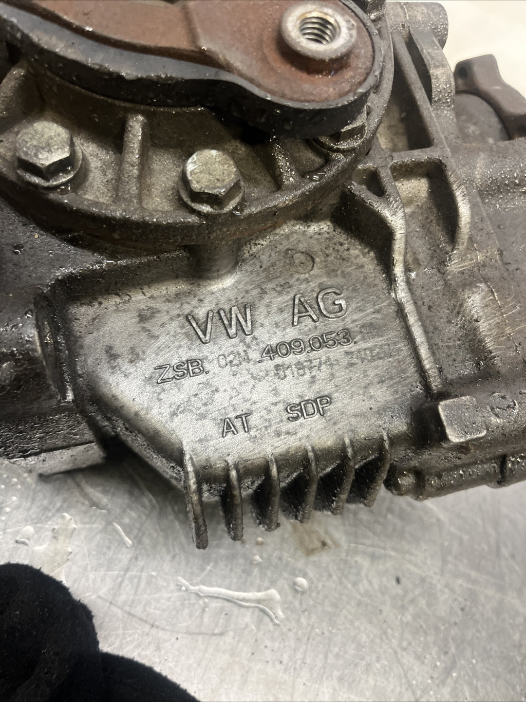 VW Audi Golf MK4 R32 V6 S3 8L TT 8N Gearbox Front Transfer Box   02M409053BP DSG